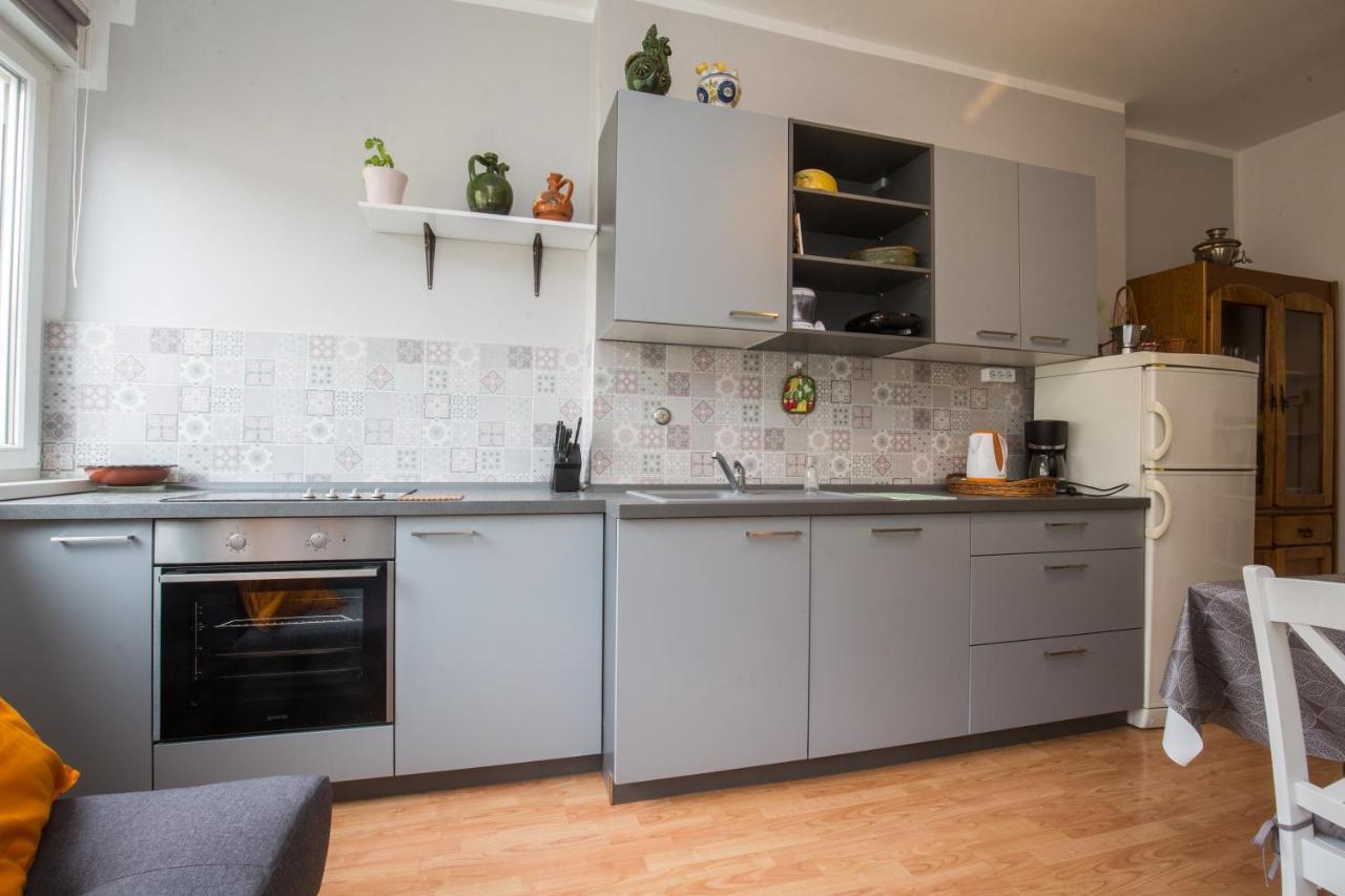 Pietas Iulia Apartment Pula Ngoại thất bức ảnh